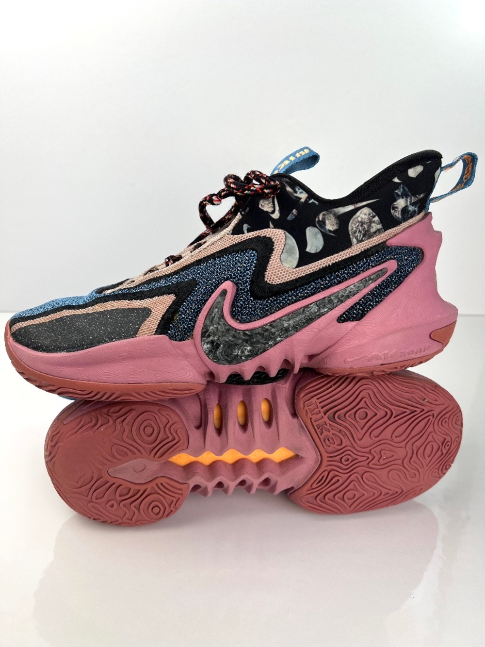 Nike Cosmic Unity 2 Men’s Athletic Shoes 8.5 Desert Berry DH1536-602 Basketball
